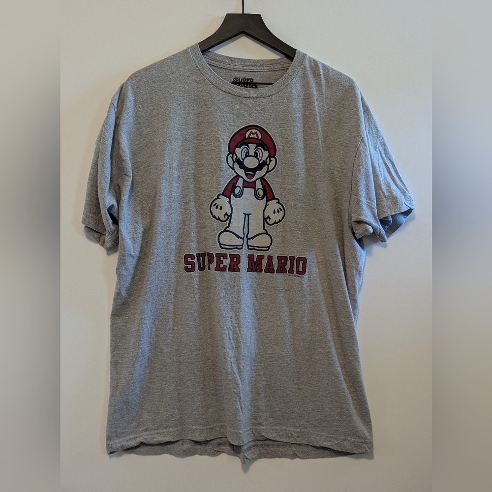 Super Mario Gray T-Shirt Nintendo Unisex Mens XL Great Used Cond Video Game